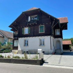 Saniertes Mehrfamilienhaus mit 3 Wohnungen